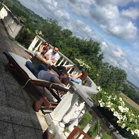Bed & Breakfast La Villarella Dei Tulipani Asti