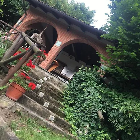 La Villarella Dei Tulipani * Asti