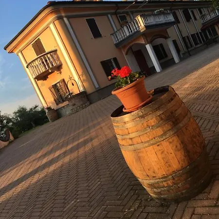 La Villarella Dei Tulipani * Asti