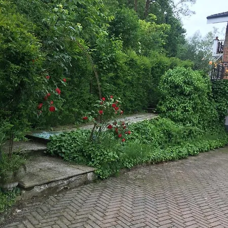 Rossella Villarella Dei Tulipani Bed & Breakfast Asti