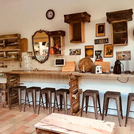 La Villarella Dei Tulipani *
