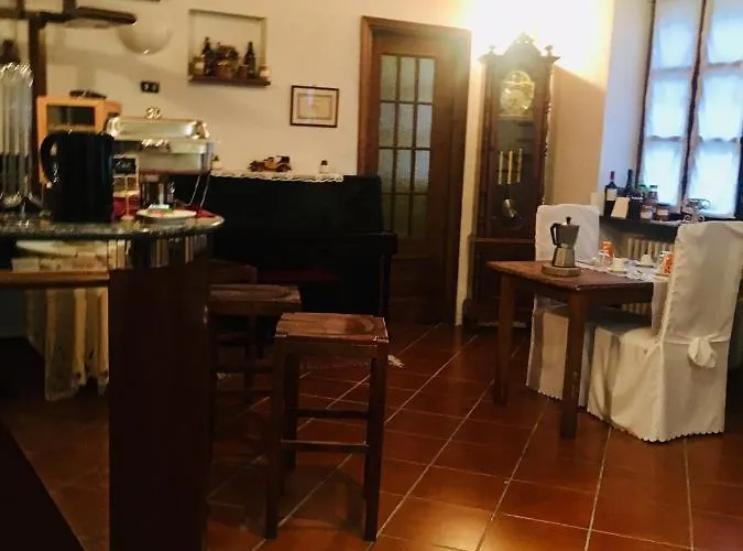Rossella Villarella Dei Tulipani アスティ